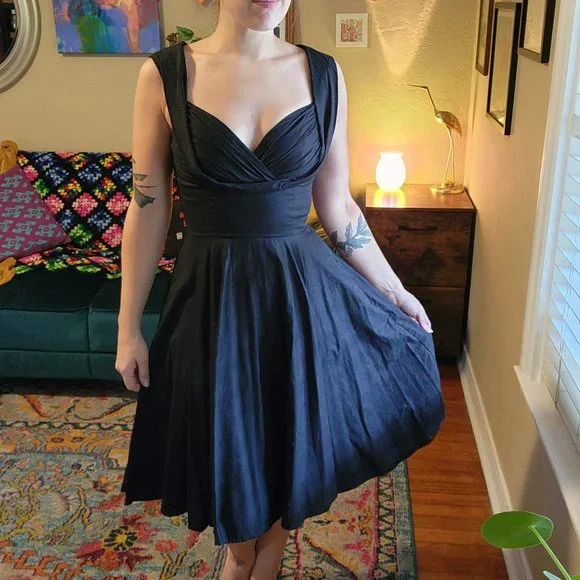 Trashy Diva Black Pinup Dress Size 2 - Picture 4 of 5